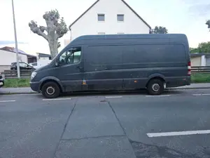 Mercedes-Benz Sprinter Bild 2