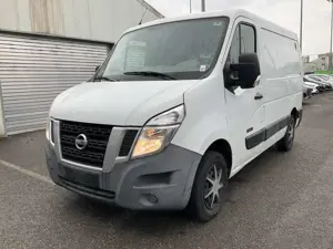 Nissan NV400