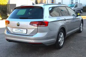 Volkswagen Passat Variant 2.0TDI DSG Bild 5