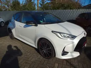 Toyota Yaris Bild 2