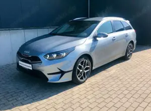 Kia Ceed SW / cee'd SW Ceed SW 1.5 Platinum S-LÜFT/4xSH/ACC/LHZ/JBL/ Bild 2
