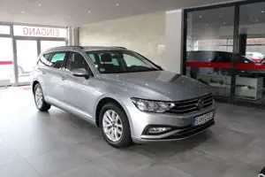 Volkswagen Passat Variant 2.0 TDI SCR DSG BUSINESS LED ERGO Bild 2