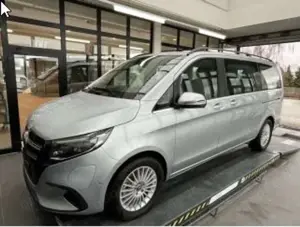 Mercedes-Benz EQV 300 AVANTGARDE Lang LED+DISTR+VORKLIMA