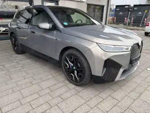 BMW iX M60 BW PanSkyDACH AHK DAP+PAP