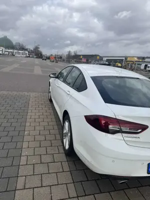 Opel Insignia Bild 2