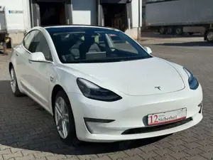 Tesla Model 3 Bild 4