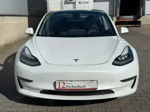 Tesla Model 3 Bild 5