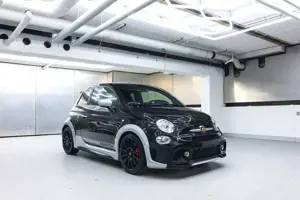 Abarth 695 70th anniversario Limited Edition Sabelt Bild 3