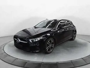 Mercedes-Benz A 180 Progressive MBUX+LED+Ambiente+Carplay