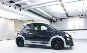 Abarth 695 70th anniversario Limited Edition Sabelt Bild 5