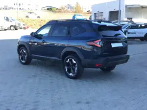 Dacia Bigster TCe 140 Extreme Winter-Plus-Paket+Pano-Dach Bild 4