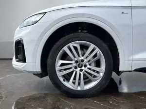 Audi Q5 50 TFSI e S line quattro S-tronic +OPTIK+HUD+ Bild 3