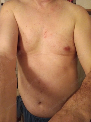 Paar mit Lust auf sinnliche Spiel zu dritt gesucht Aufgepasst nur Besucher!!!