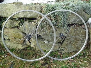 Retro 26" TREK-Räder: MATRIX VooDoo + Deore LX   Trek 8fach Naben.