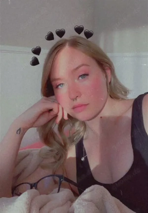 Ich suche einen attraktiven Mann, der auf Doggy-Style steht, etwas Raues und Wildes. Ich hole dich a