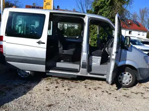 Mercedes-Benz Sprinter 9 SITZE/120KW/AHK/Schiebetür rechts elektrisch Bild 5