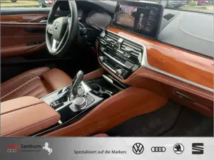 BMW 530 530d Luxury Line CarPlay AHK*SoftClose*Massage*HUD
