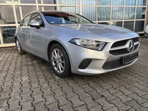 Mercedes-Benz A 200 A-Klasse Progressive 8Fach Bereift Navigation