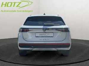 Volkswagen Passat Variant 1.5 TSI eHybrid OPF DSG R-Line AH Bild 4