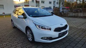 Kia Ceed SW / cee'd SW 1.6 CRDi 128 ISG Dream-Team Edition
