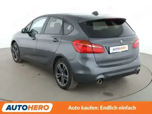 BMW 220 Bild 4