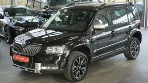 Skoda Yeti 2.0 TDI DSG Outdoor 4x4*AHK*XENON*DAB*NAVI*