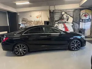 Mercedes-Benz CLA 220 URBAN BI-XENON SHZ SPORT SITZE Bild 4