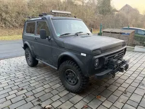 Lada Niva 1.7i