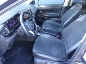 Volkswagen Polo VI 1.0 TSI DSG Style MATRIX-LED NAVI Bild 3