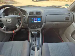 Mazda 323 1.4 S Comfort Automatik Bild 5