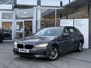 BMW 520 d xDr.T.HUD Ad-LED Kamera Live-Prof Sitzh.DAB Bild 2