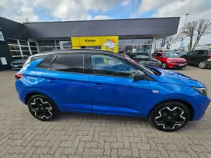 Opel Grandland Ultimate Plug-in-Hybrid 4