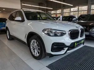 BMW X3 xDrive 20i Advantage Navi+SHZ+KlimaA+PDC Bild 5