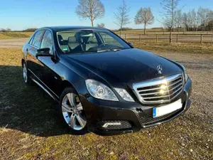 Mercedes-Benz E 350 E 350 CDI DPF 4Matic BlueEFFICIENCY 7G-TRONIC