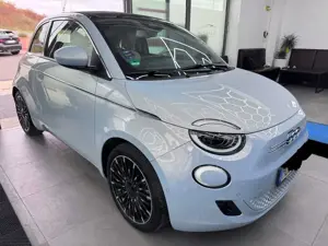Fiat 500e 500e La Prima