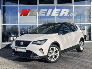SEAT Arona FR LED Klimatronik 2xPDC Navi 17 Zoll Allwetter Bild 3