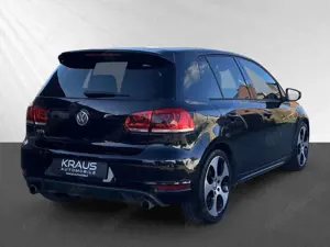 Volkswagen Golf VI GTI 211 PS BI-XENON PDC SHZ 1HD 5TÜRER Bild 4