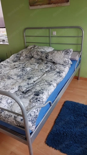 Bettgestell mit Liegefläche 140 x 200