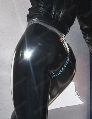 Hobby Fotograf sucht Model (w21-38) für Shootings im Fetisch Bereich