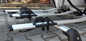 BMW Dachträger mit 3 BMW Tourenradhalterungen