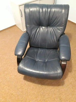 Bequemer Ledersessel, Bezug blau, zu Verschenken 