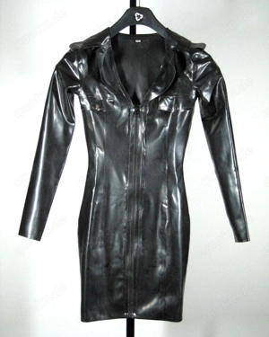 Latex-interessierte junge Frau gesucht