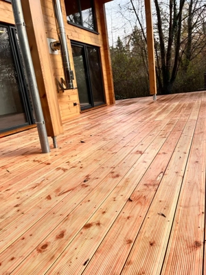 Professionelle Montage von Holzterrassen