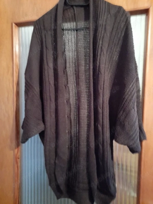 Strickjacke neuwertig 46