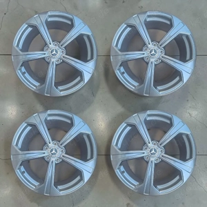 Neu Original Mercedes E-Klasse W214 S214 Felgen 19 Zoll A2144013600 A2144013700