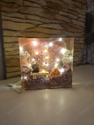 Handgefertigte Deko Tischlampe aus Epoxidharz, Geschenkidee 