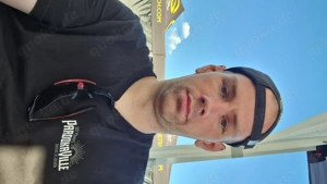 Dominator sucht Sklavin zur züchtigung