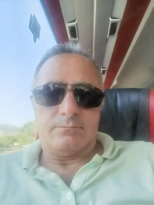 Ich suche eine Frau für Familien Gründen. 