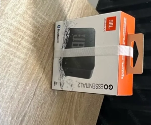 Verkaufe neus JBL EESSENTIAL2 Music Box Bluetooth Lautsprecher