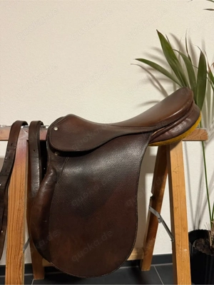 Sattel braun 